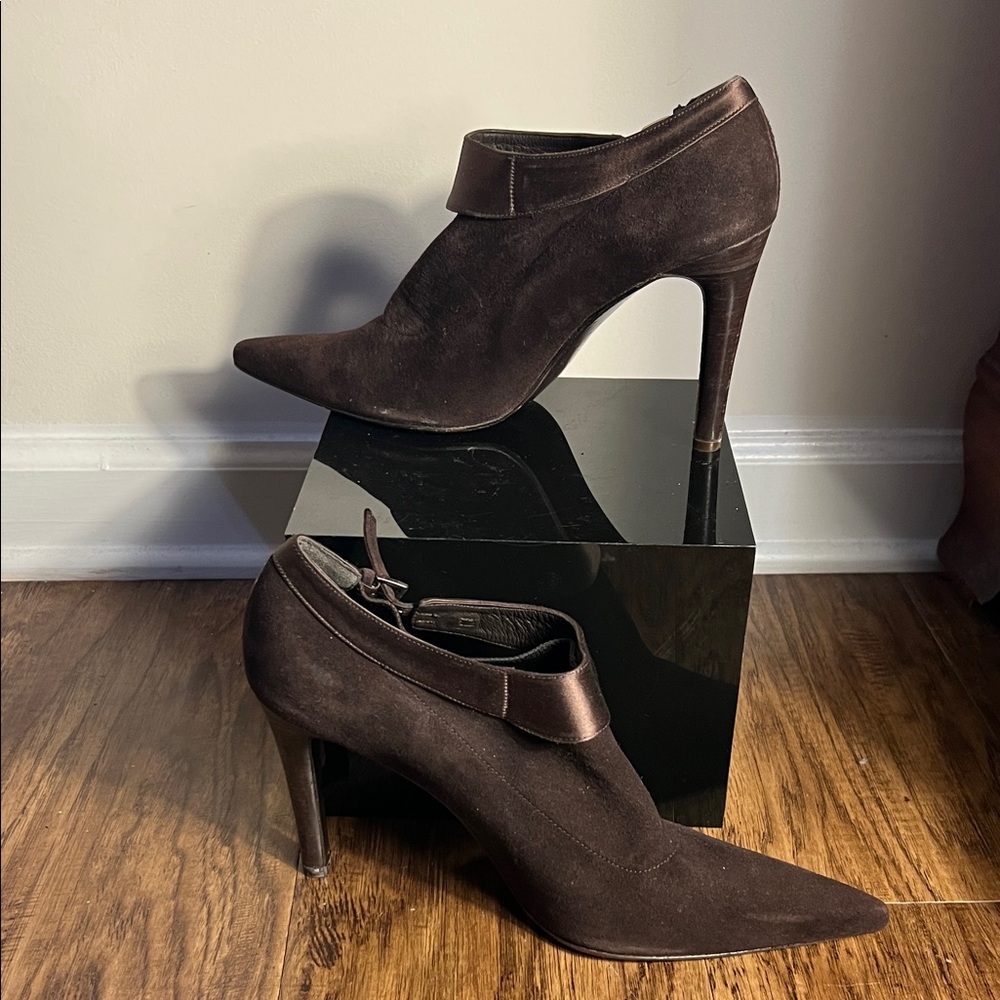 Stuart Weitzman Dark Brown Bootie Heels - Picture 7 of 9